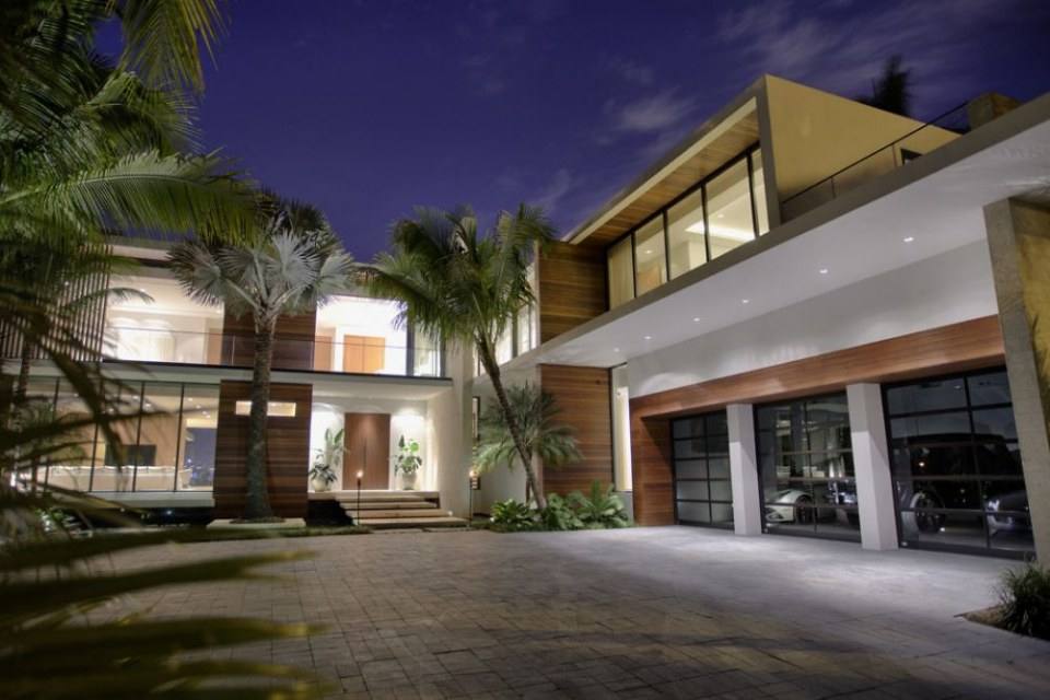 Casa Ischia by Choeff Levy Fischman