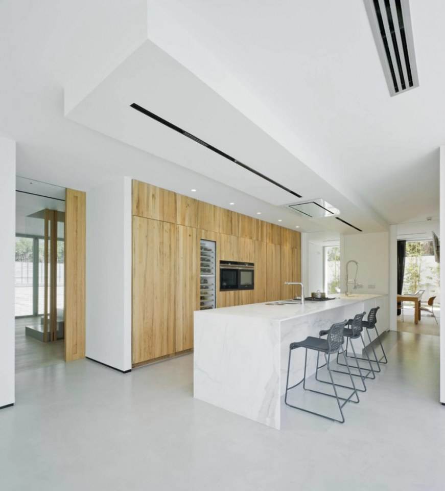 Villa Z&uuml;V by Tom&aacute;s Amat Estudio de Arquitectura