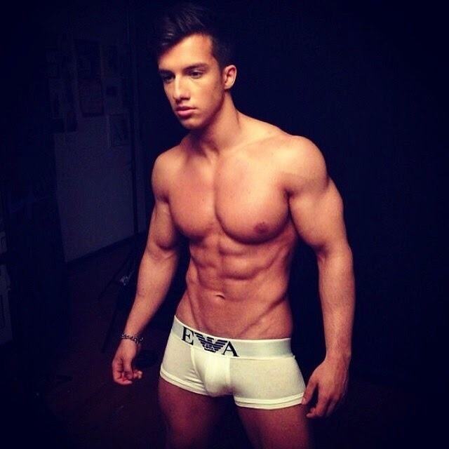 Hot guy in underwear 308