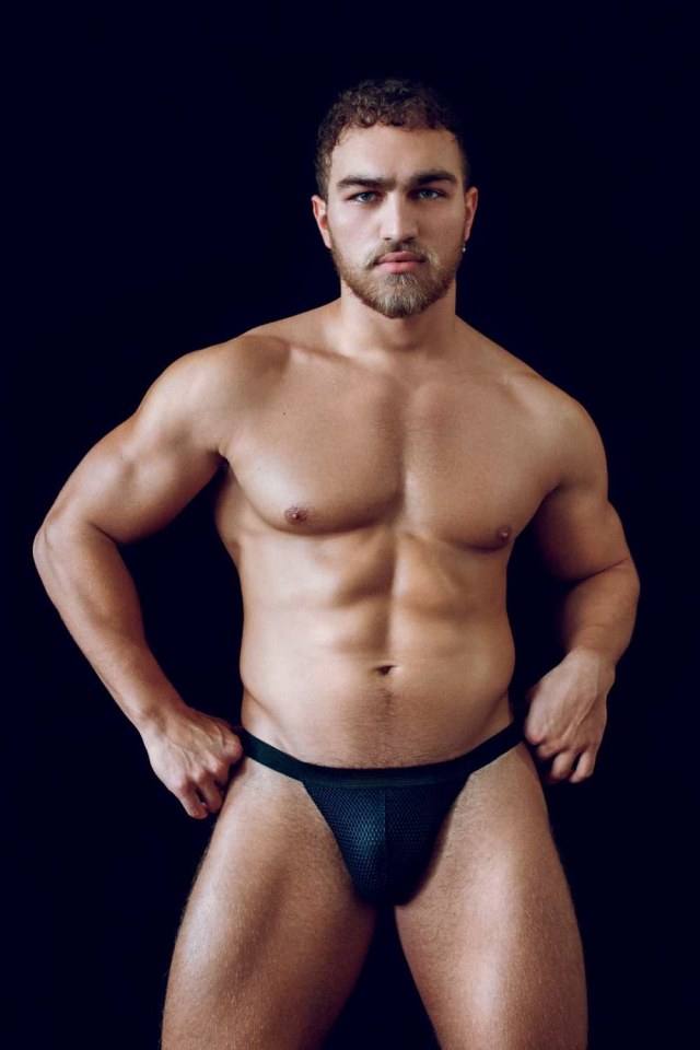 Hot guy in underwear 308