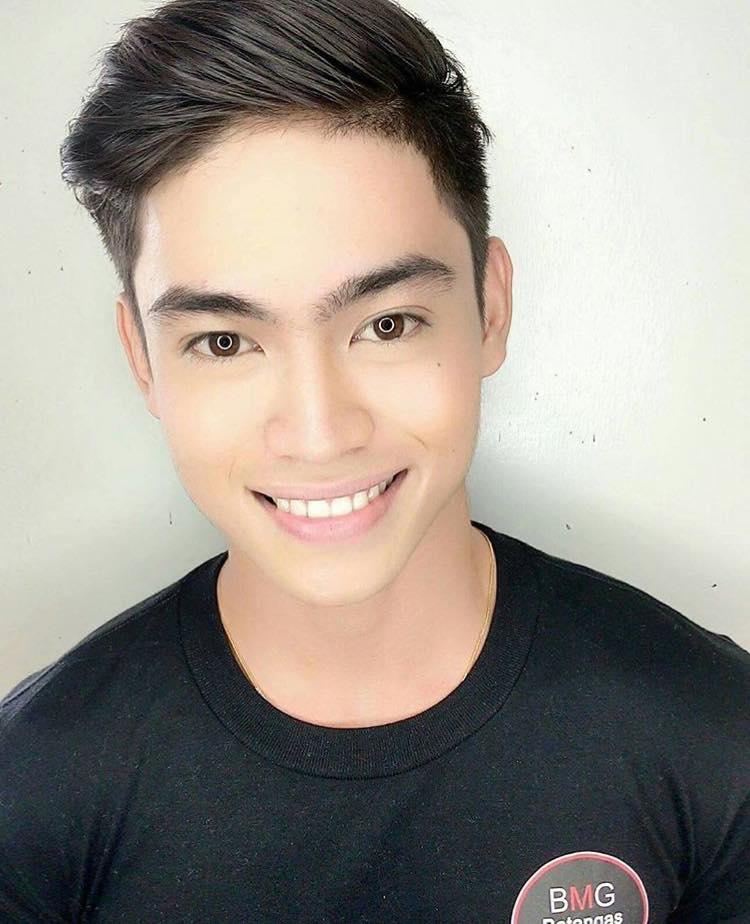 เพื่อนบ้านหล่อแชร์ให้ฟิน (2)