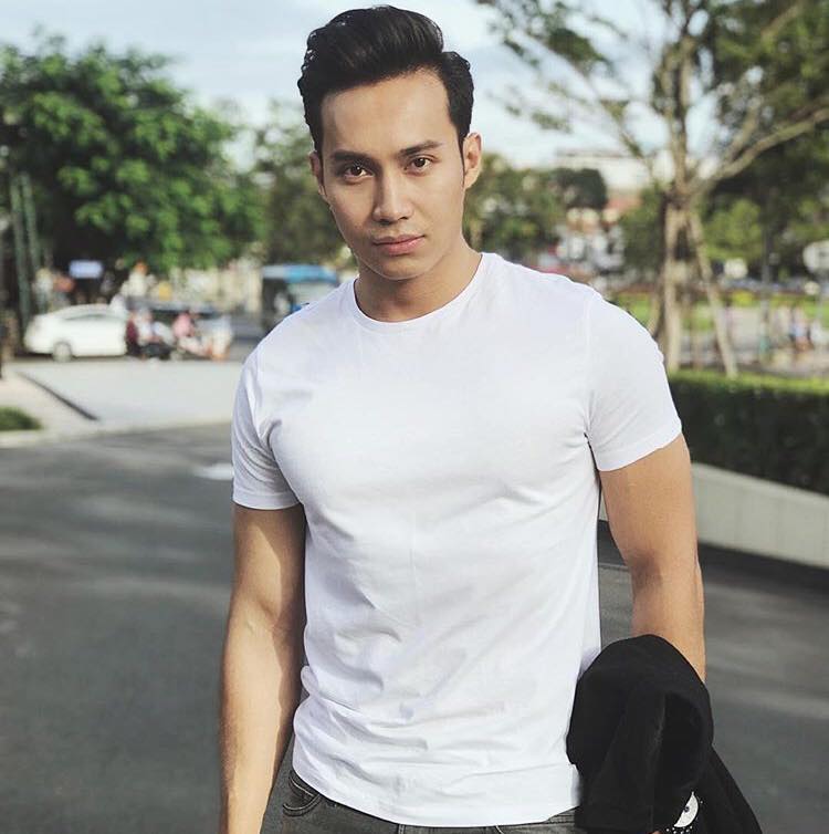 เพื่อนบ้านหล่อแชร์ให้ฟิน (4)