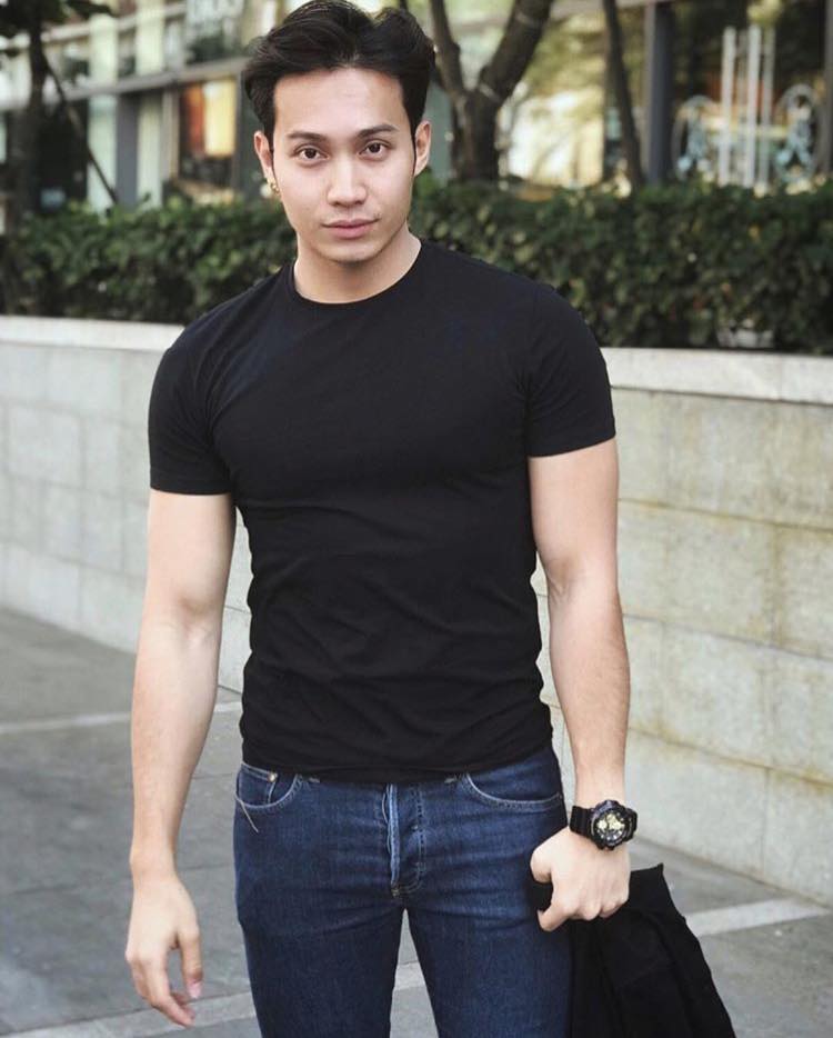 เพื่อนบ้านหล่อแชร์ให้ฟิน (4)