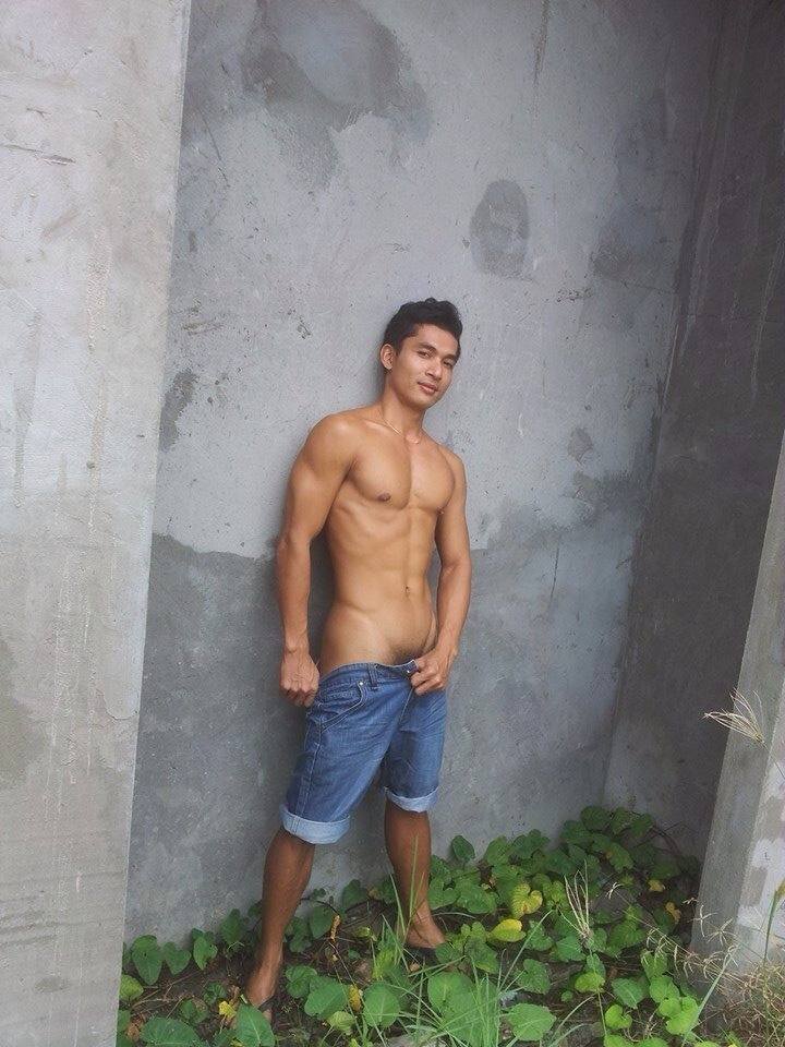 hot male 414 (18+)