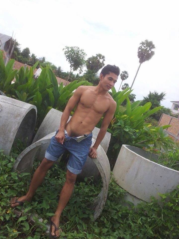 hot male 414 (18+)