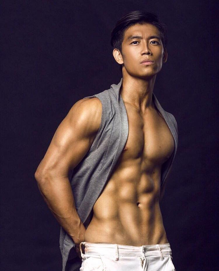 เพื่อนบ้านหล่อแชร์ให้ฟิน (5)