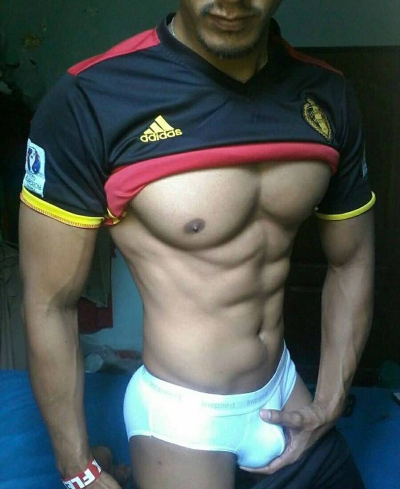 hot male 415 (18+)