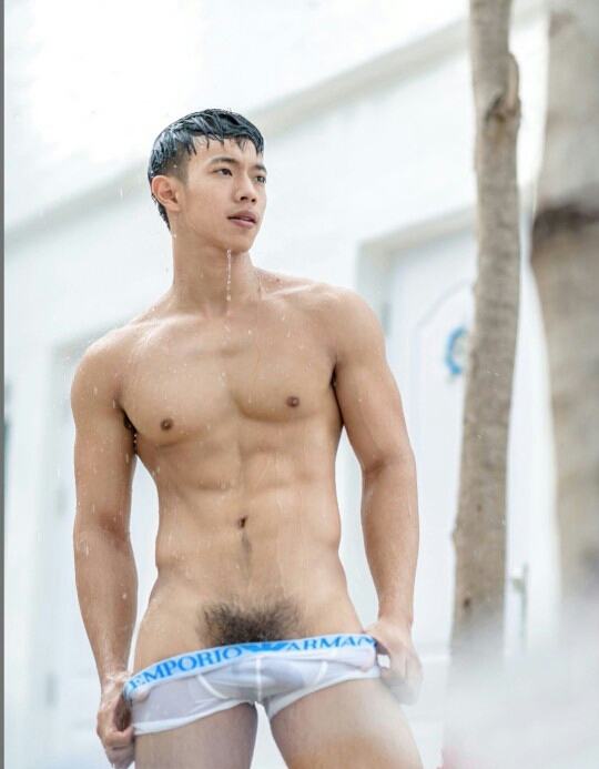 hot male 415 (18+)