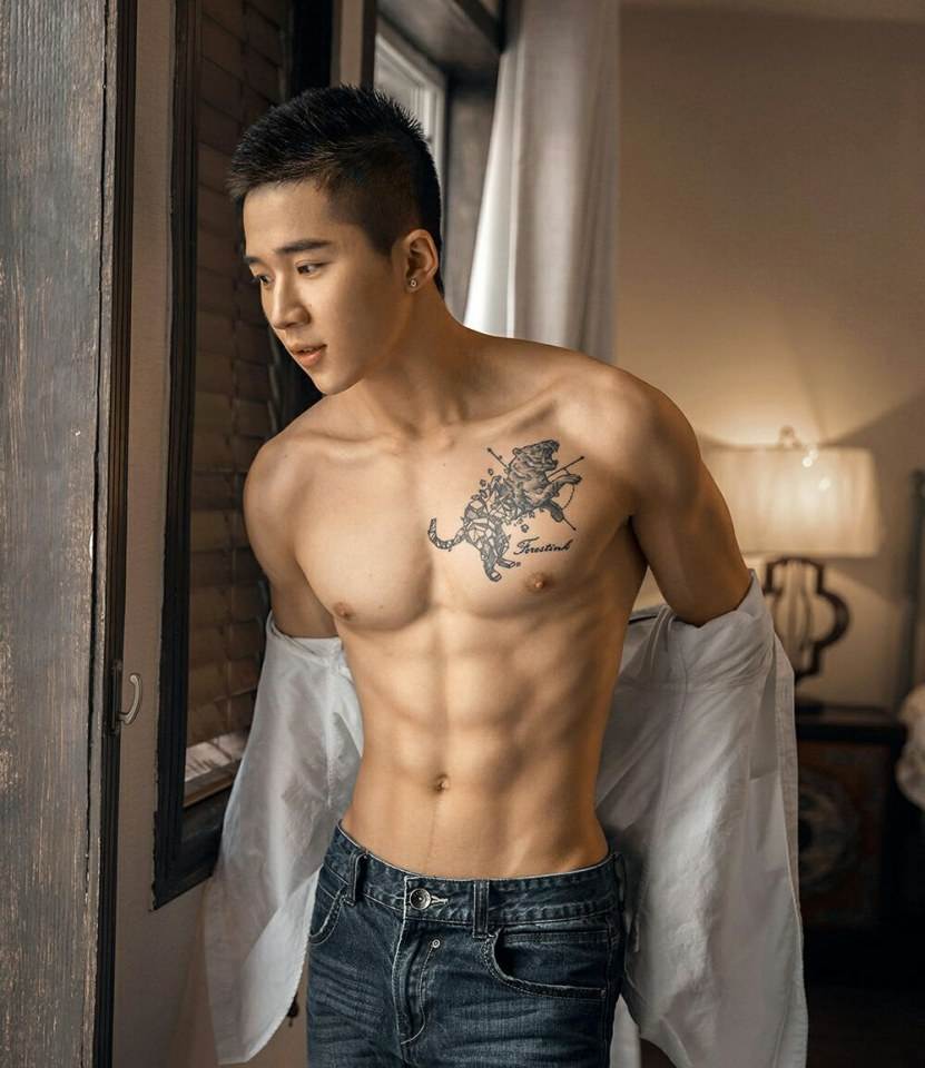 hot male 415 (18+)