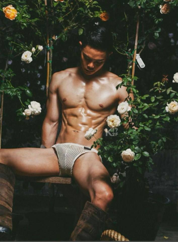 hot male 417 (18+)