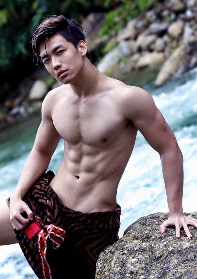 hot male 417 (18+)