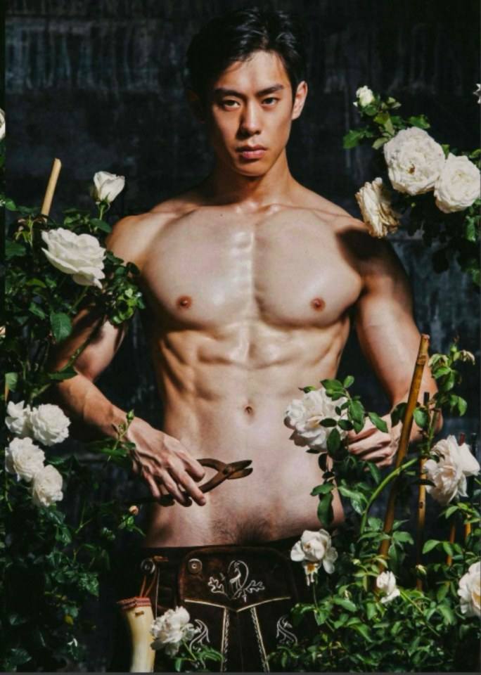 hot male 417 (18+)