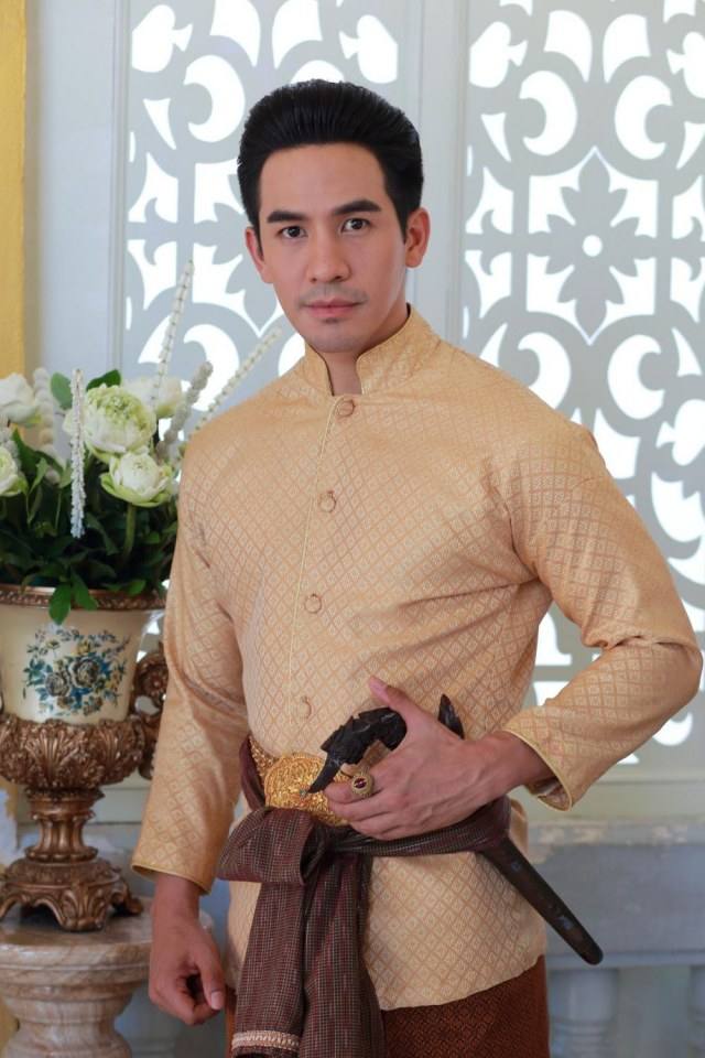 ออเจ้า ถวายกายใจเจ้าคะ