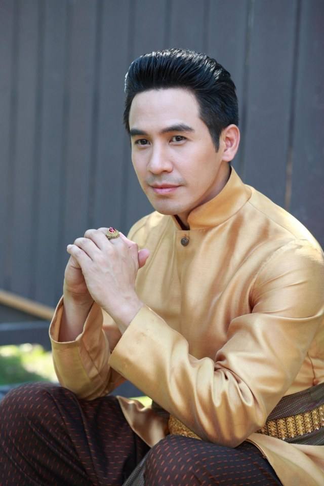 ออเจ้า ถวายกายใจเจ้าคะ
