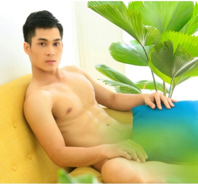 hot male 418 (18+)