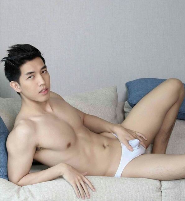 hot male 418 (18+)
