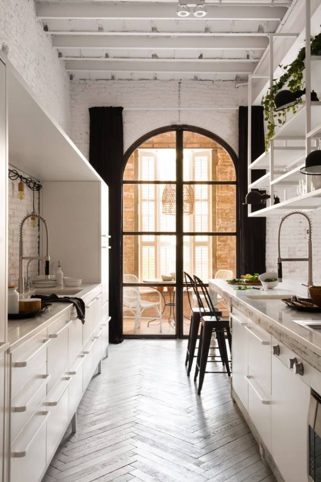 Residence in Barcelona by Marta Castellano