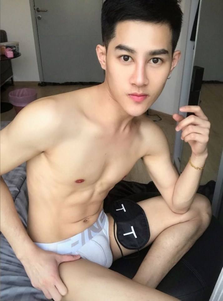 ถอดโชว์เรือนร่าง 2077