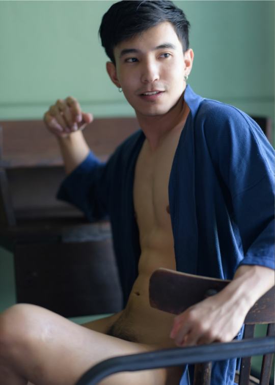 ถอดโชว์เรือนร่าง 2089
