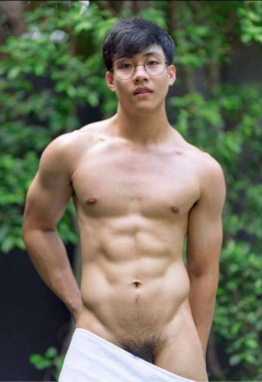 ถอดโชว์เรือนร่าง 2090