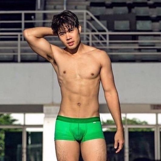 ถอดโชว์เรือนร่าง 2091