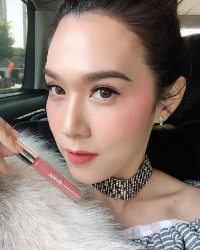 เมย์ เฟื่องอารมณ์