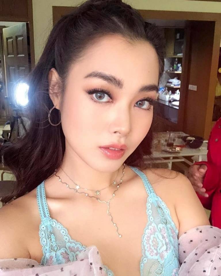 ผักไผ่ ปารีณา