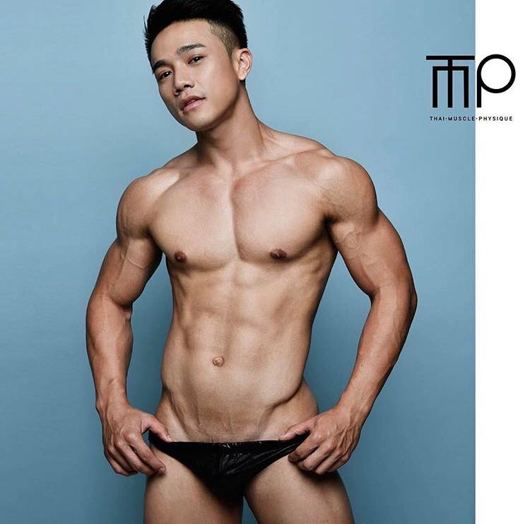 หนุ่มหล่อขึ้นปก 28