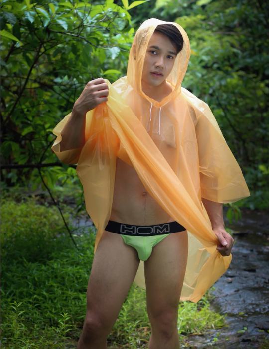 หนุ่มหล่อขึ้นปก 28