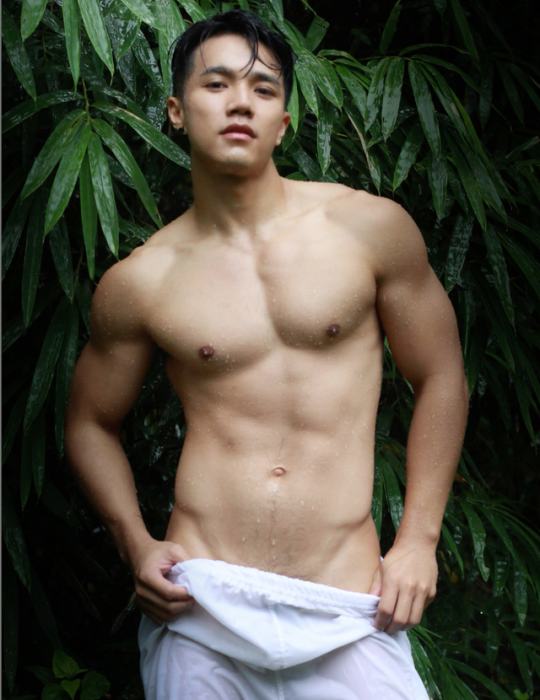 หนุ่มหล่อขึ้นปก 28