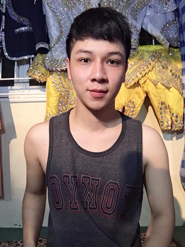 มาร์ค วงศิลป์ หนุ่มหน้าใส แห่ง ศิลปินภูไท