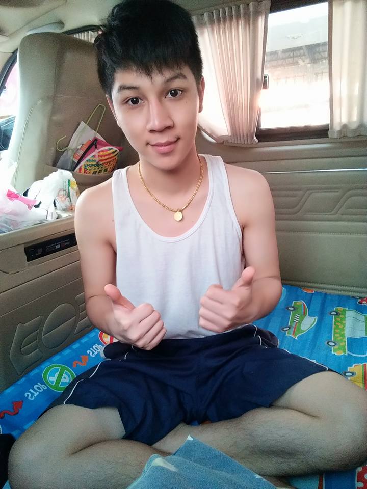 มาร์ค วงศิลป์ หนุ่มหน้าใส แห่ง ศิลปินภูไท