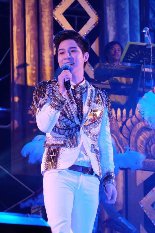 มาร์ค วงศิลป์ หนุ่มหน้าใส แห่ง ศิลปินภูไท