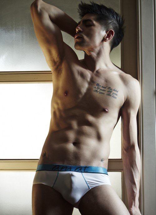 hot male 420 (18+)