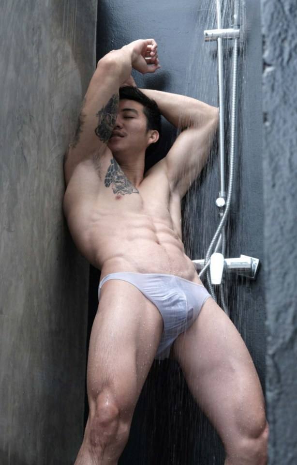 hot male 420 (18+)