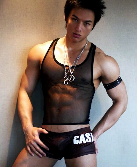 hot male 421 (18+)