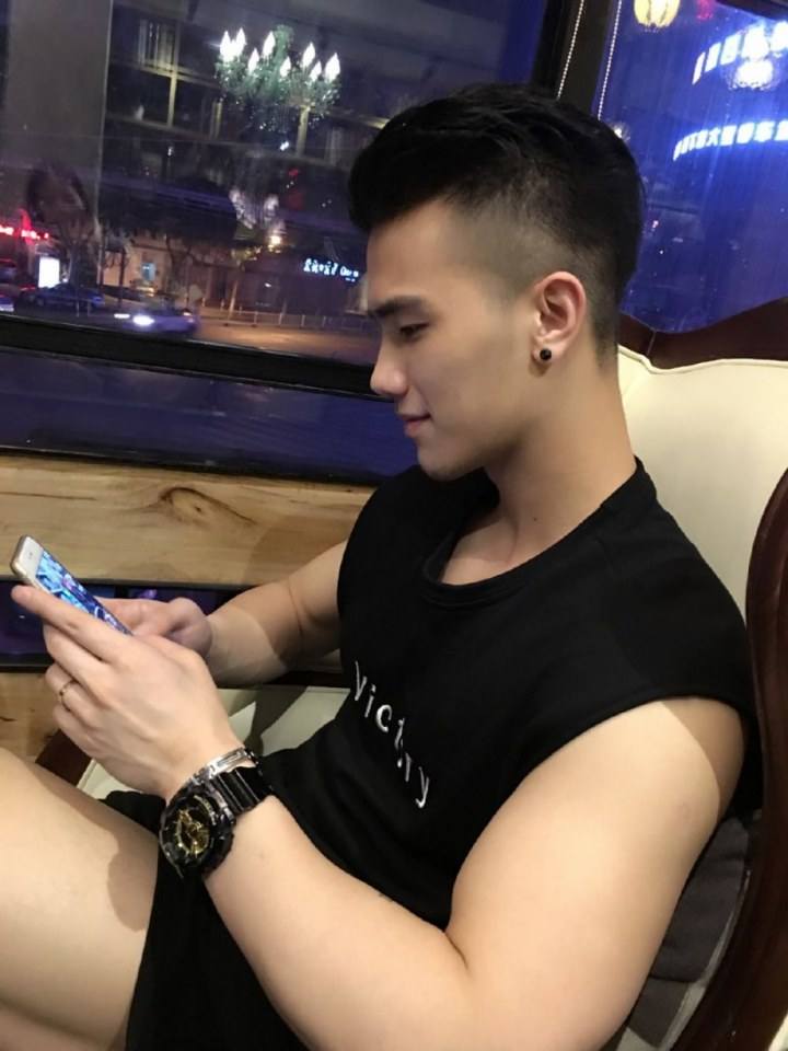 เลียต่อเนื่อง02