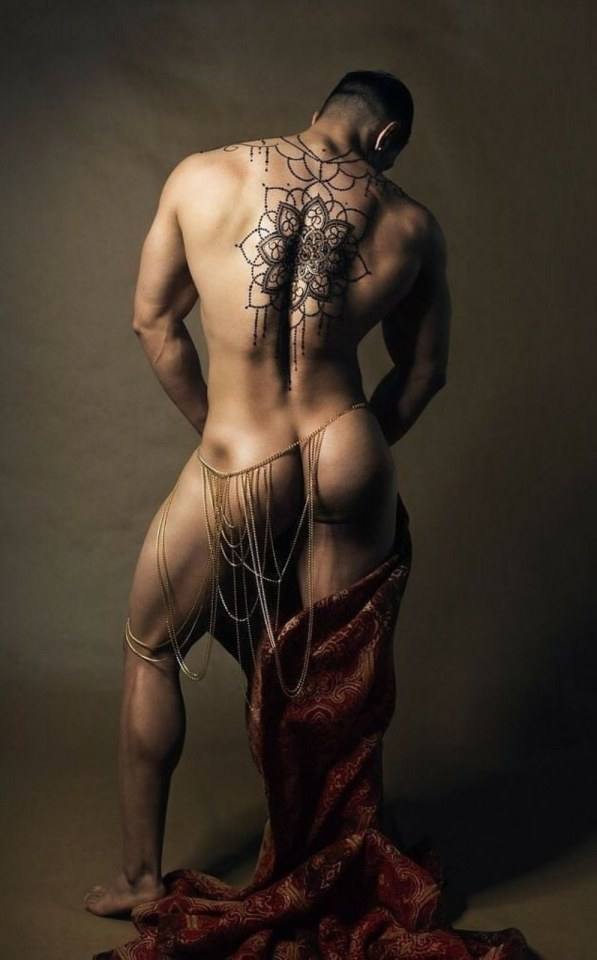 hot male 423 (18+)