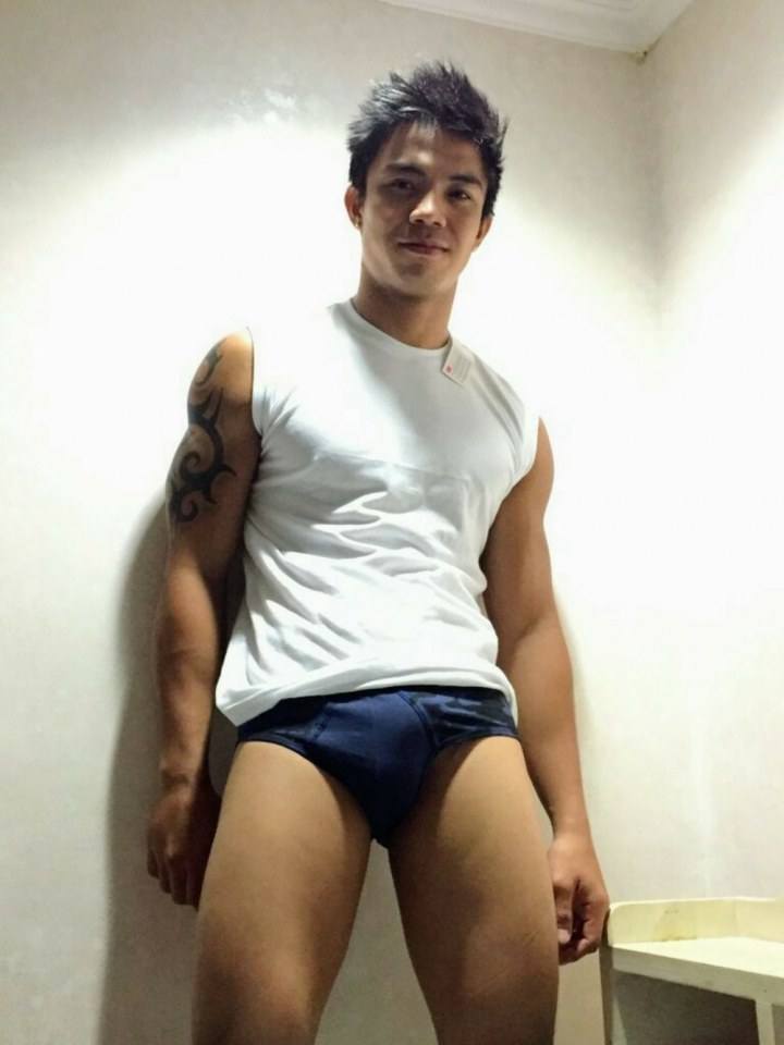 hot male 423 (18+)