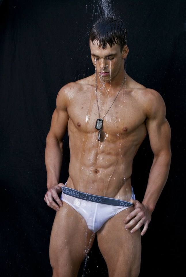 hot male 423 (18+)