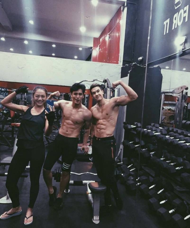 พี่หมื่นทั้ง2 ออข้าทนไม่ไหวแล้ว