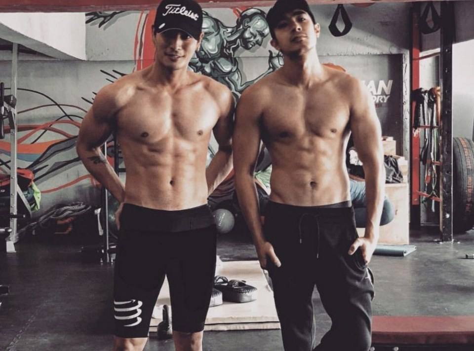 พี่หมื่นทั้ง2 ออข้าทนไม่ไหวแล้ว