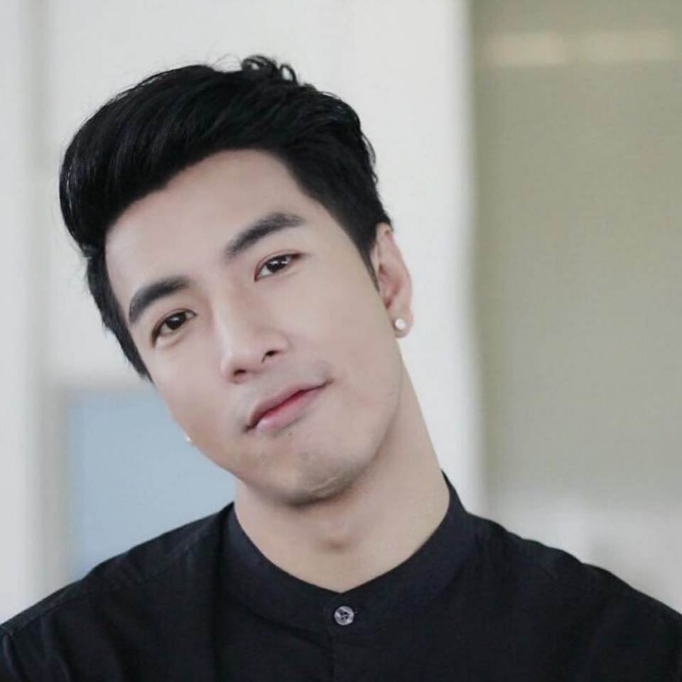 พี่โย่ง ของบ่าวกล้ามแขนหุ่นสูงใหญ่