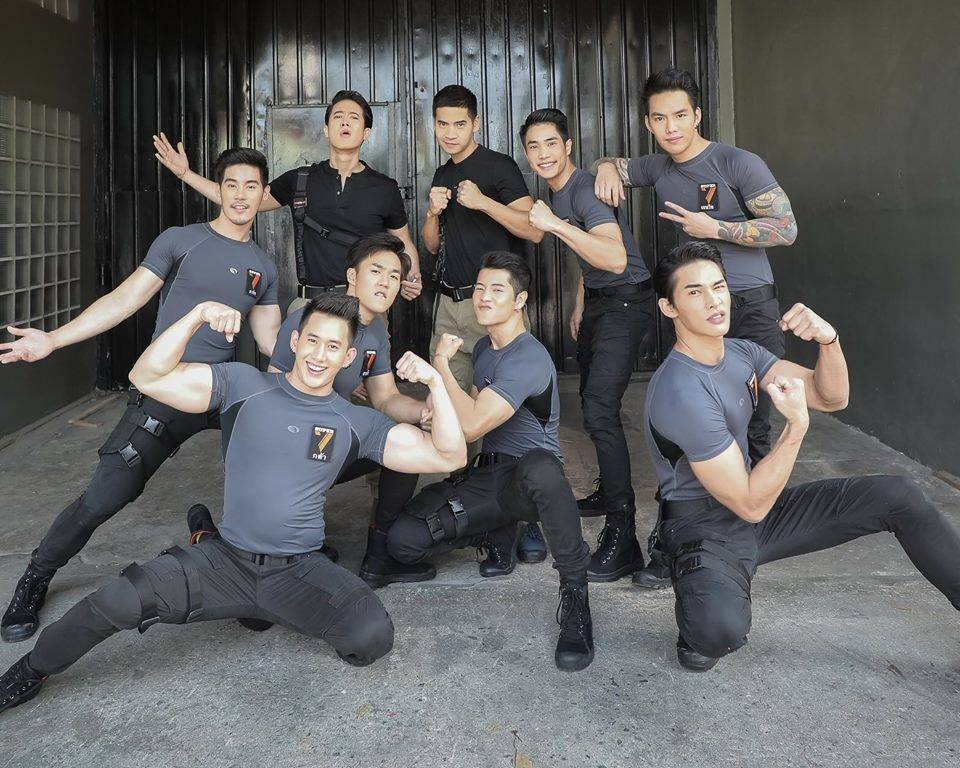 รวมหนุ่มหล่อล่ำ
