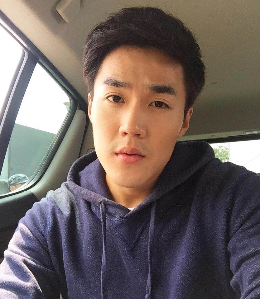 รวมหนุ่มหล่อล่ำ
