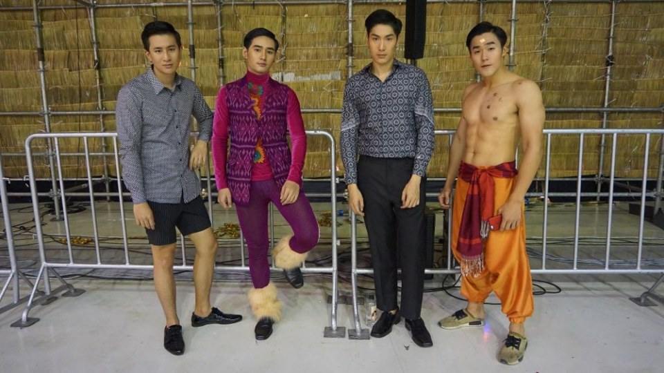 รวมหนุ่มหล่อล่ำ