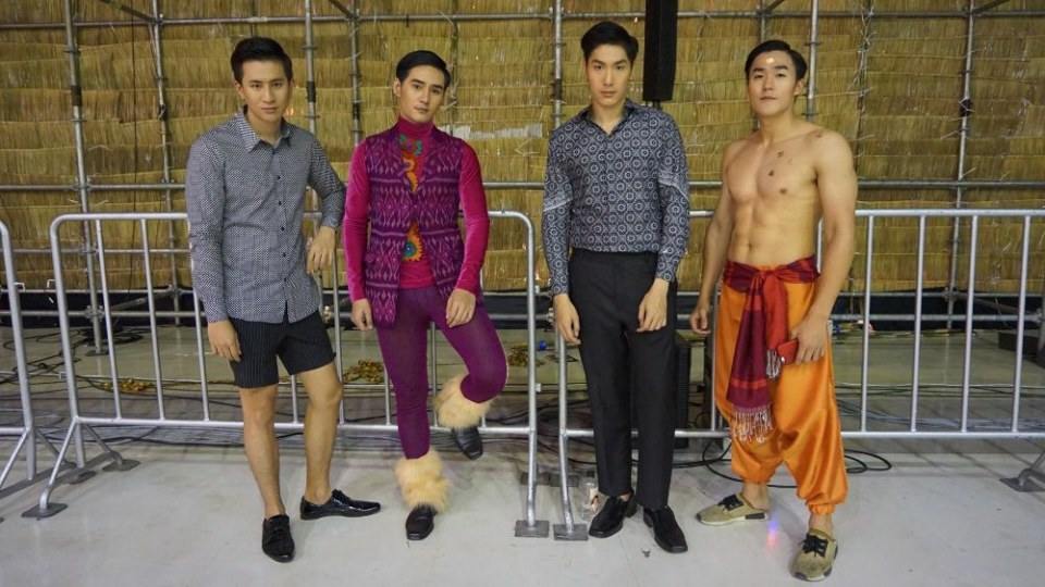 รวมหนุ่มหล่อล่ำ