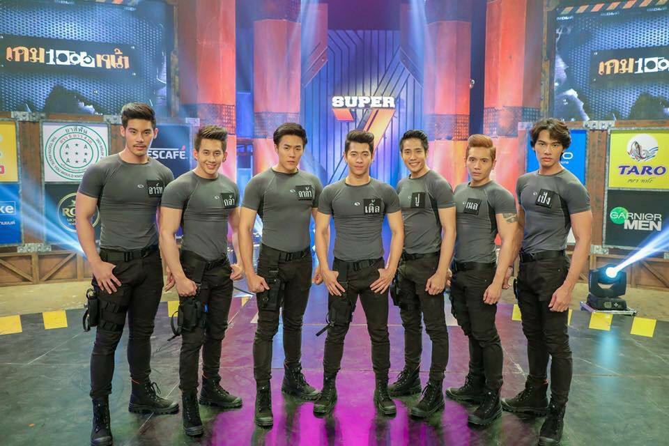 รวมหนุ่มหล่อล่ำ
