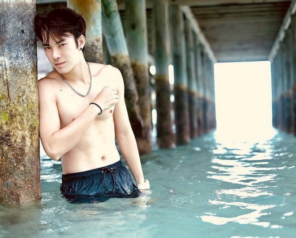 ขาวหิวเลยมาก
