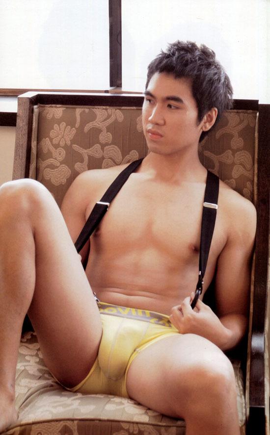 hot male 426 (18+)
